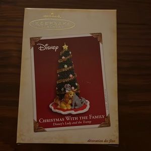 Hallmark keepsake Disney lady and the tramp Christmas with the family